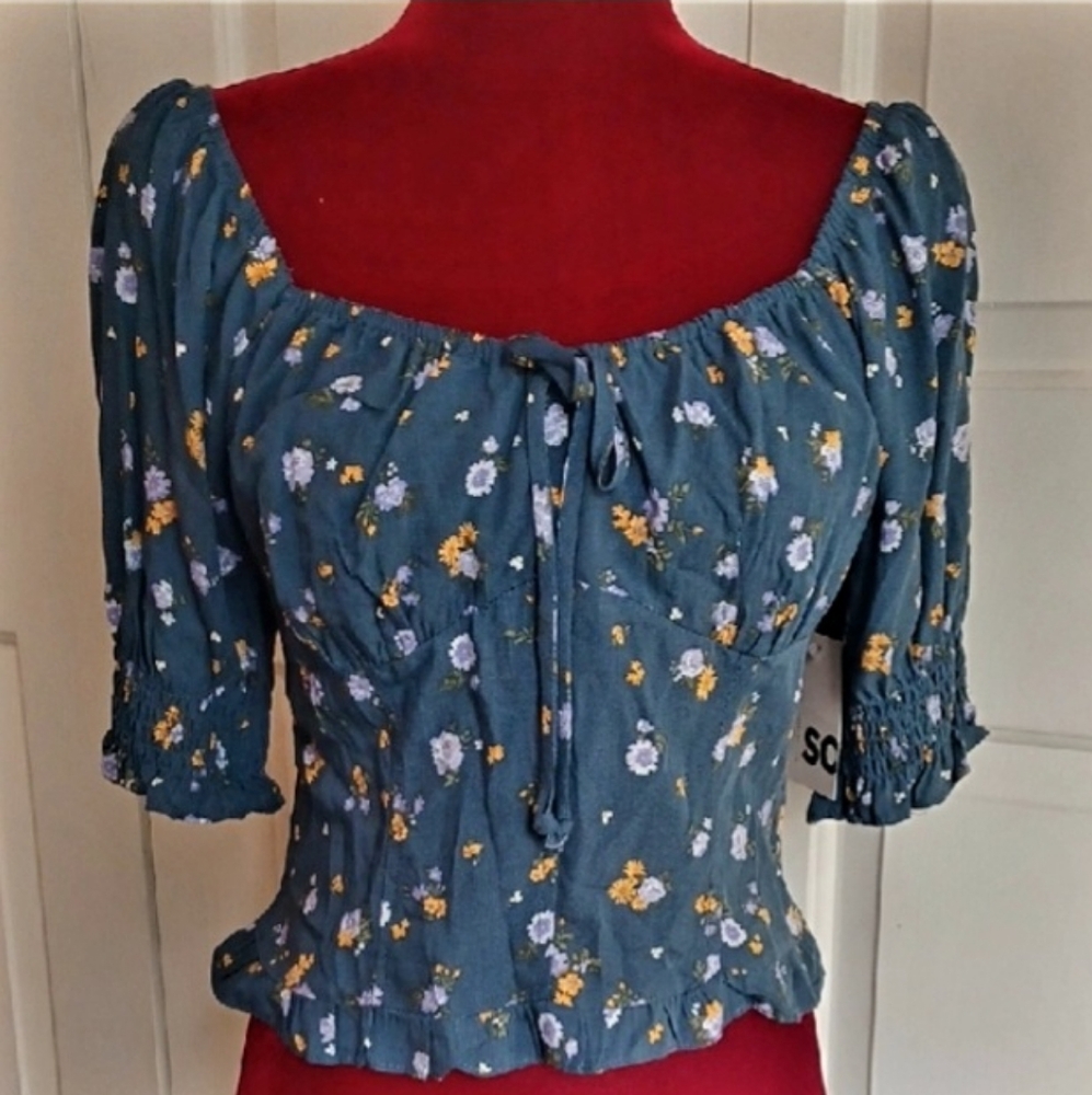NWT Kohl's  SO Moonwalk Navy Blue Floral Blouse - M